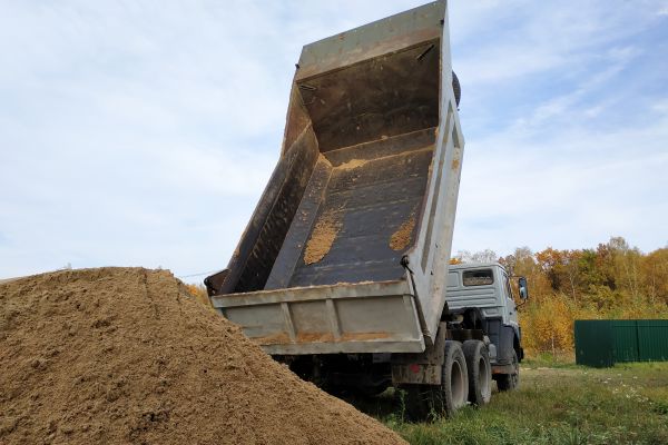 Topsoil Delivery in Midland